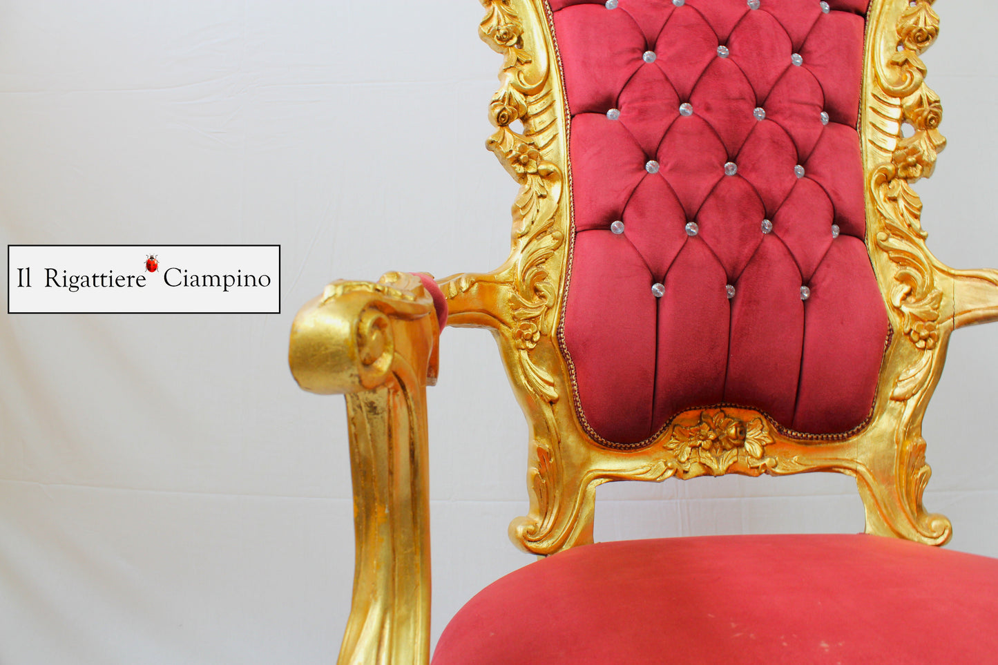 Trono in stile barocco in velluto rosso e foglia oro