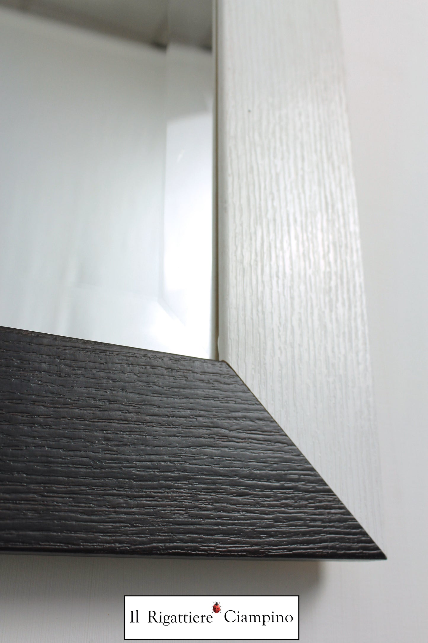 Specchio molato con cornice legno bianca e nera 75 x 95
