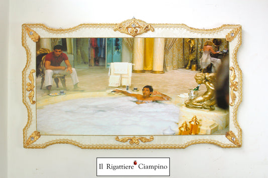 Quadro Tony Montana in vasca
