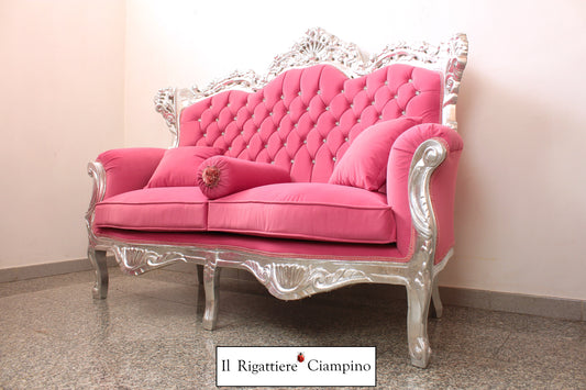 Divano barocco due posti in velluto rosa e argento