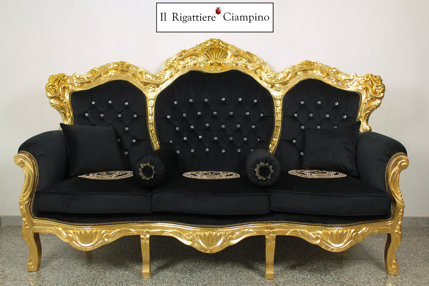 Salotto completo in stile Barocco Versace oro e velluto nero con Medusa