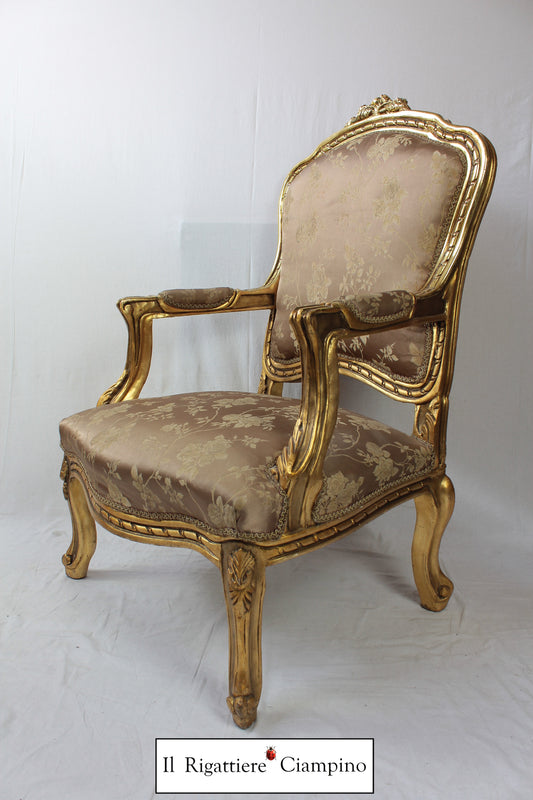 Poltrona in stile barocco in foglia oro e damasco beige