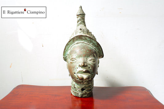 Statuina in bronzo