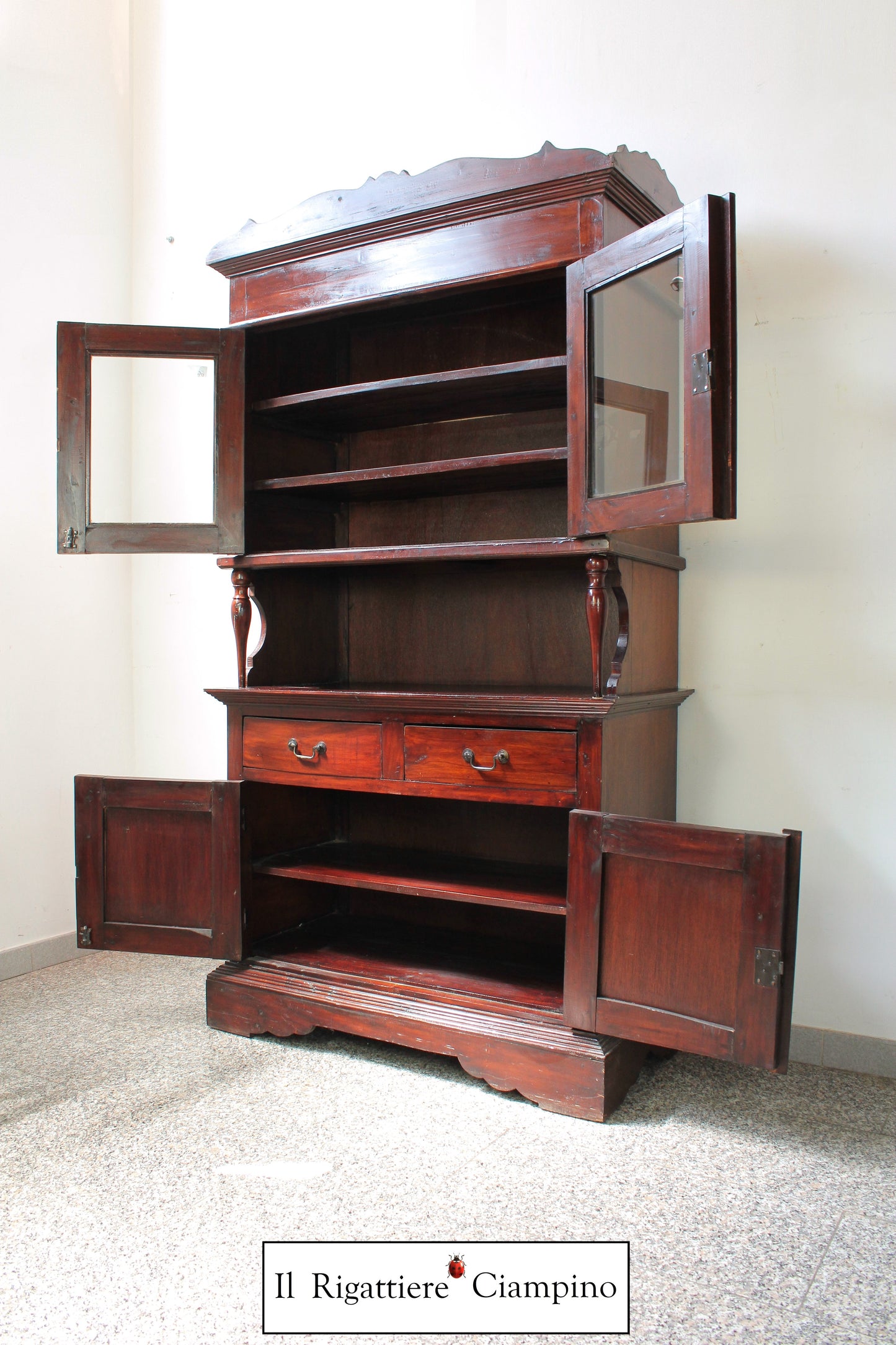 Vetrina bookcase rustica in legno