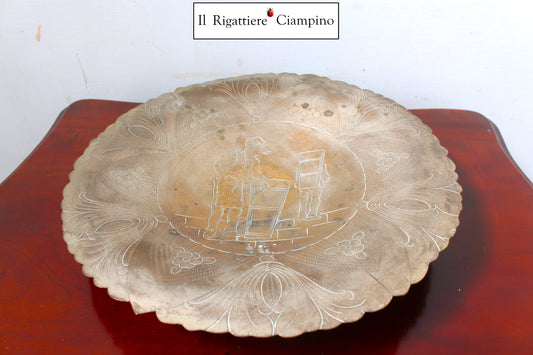 Piatto grande in ottone