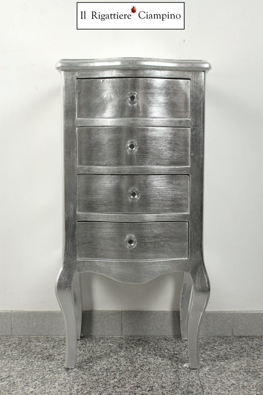 Coppia comodini bianchi con rifiniture argento a 4 cassetti