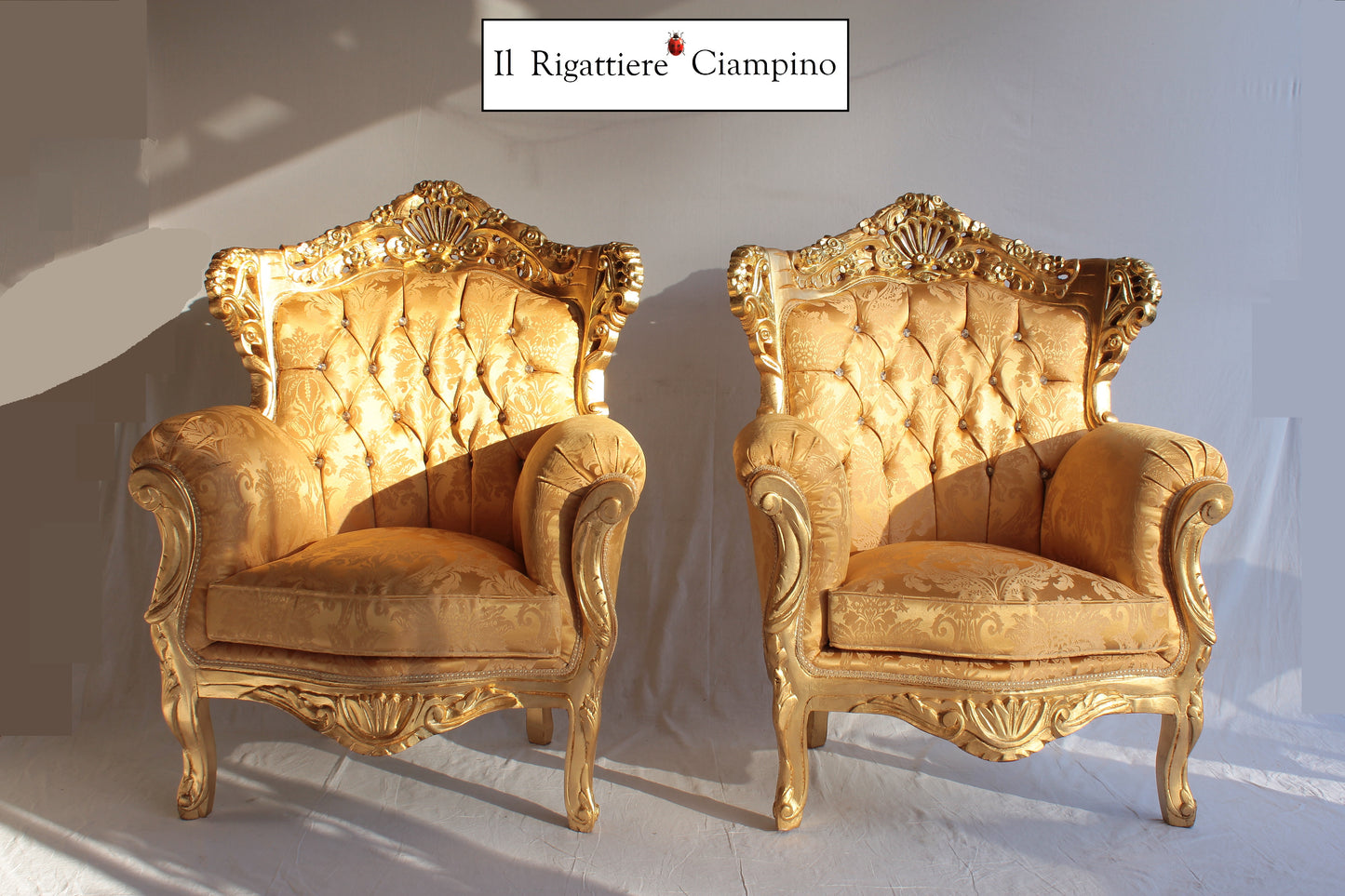 Set salotto in stile barocco, foglia oro e damasco dorato