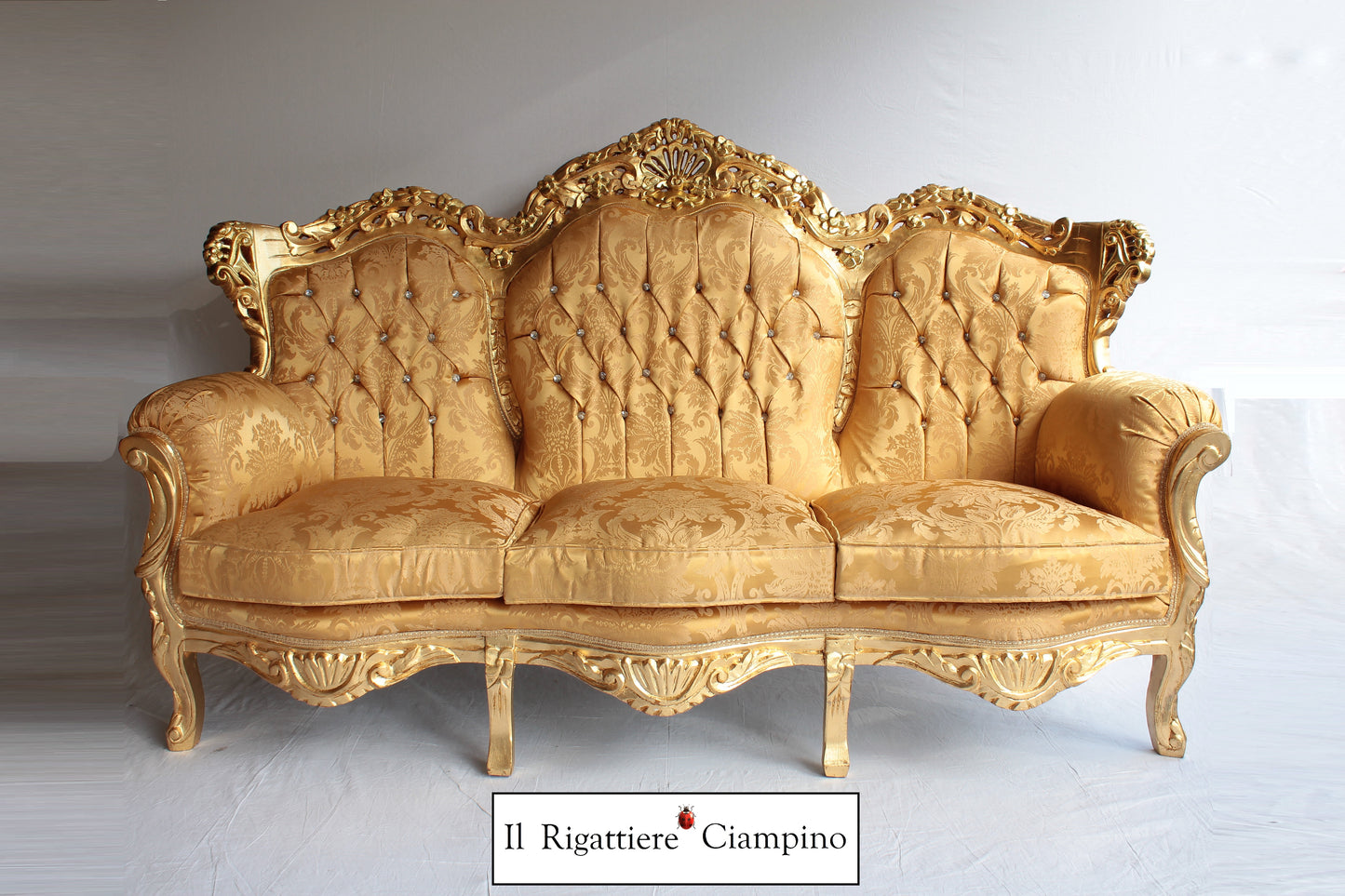 Set salotto in stile barocco, foglia oro e damasco dorato