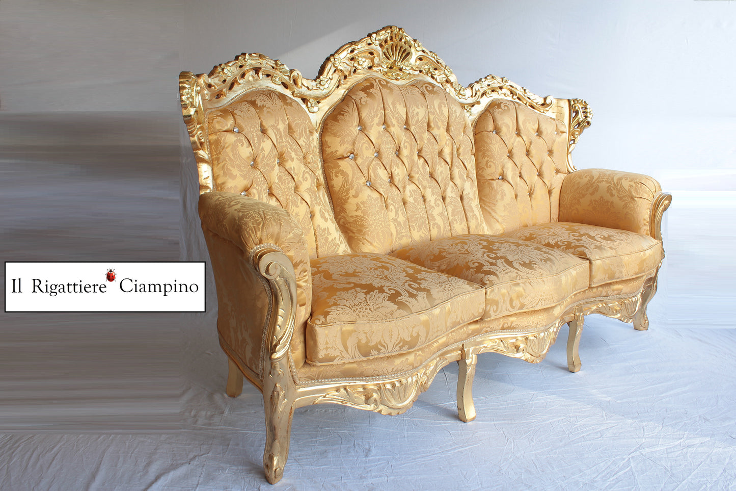 Set salotto in stile barocco, foglia oro e damasco dorato