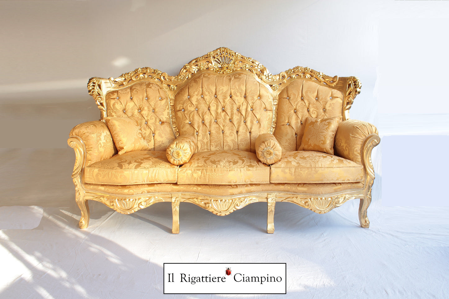 Set salotto in stile barocco, foglia oro e damasco dorato