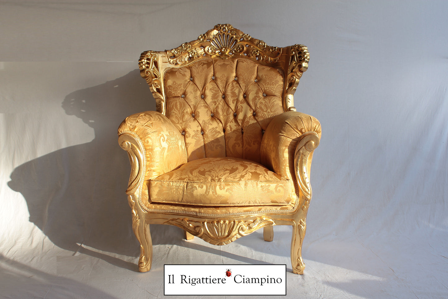 Set salotto in stile barocco, foglia oro e damasco dorato