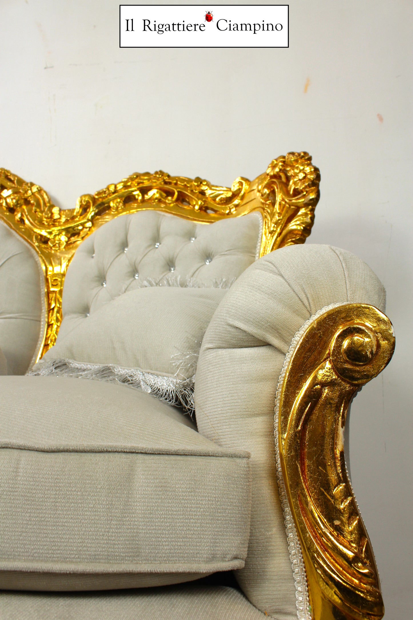 Salotto completo stile Barocco oro e grigio in velluto