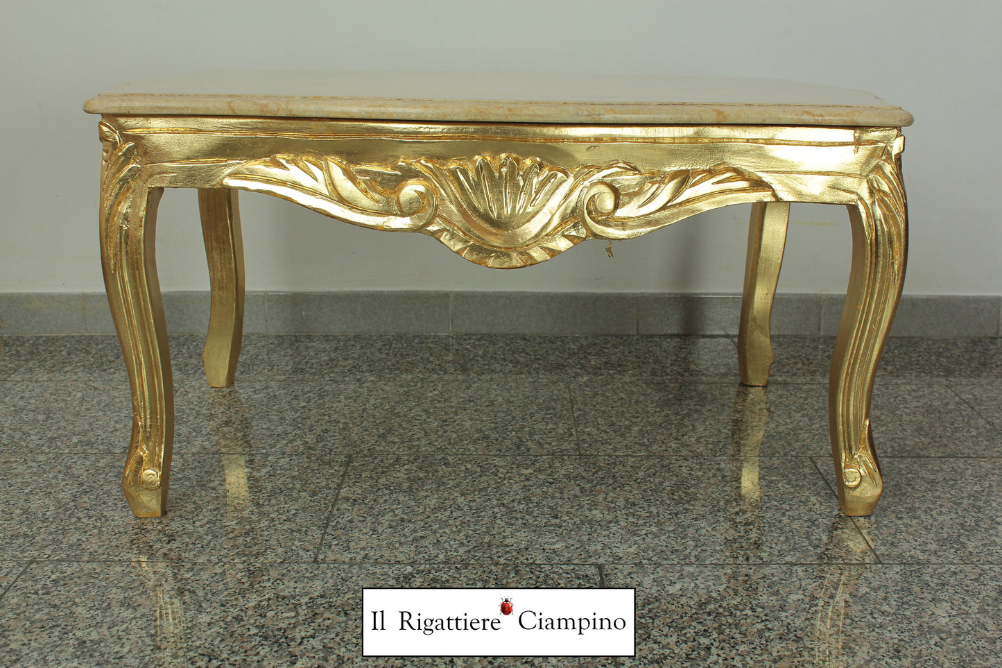 Tavolino in foglia oro con piano in marmo