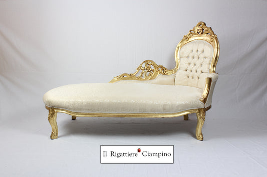 Dormeuse crema damascata con struttura oro