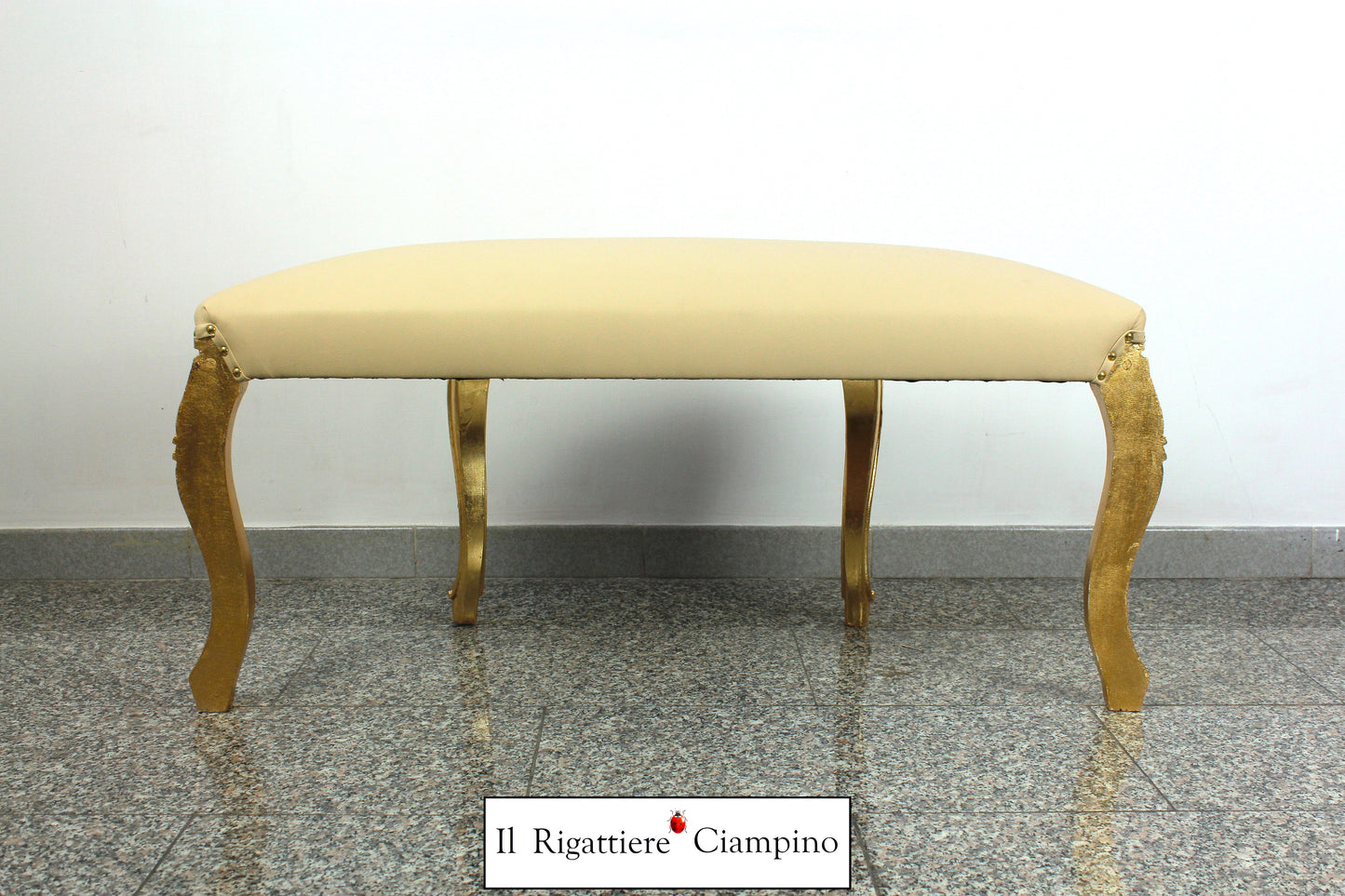 Panca scendiletto oro in ecopelle avorio
