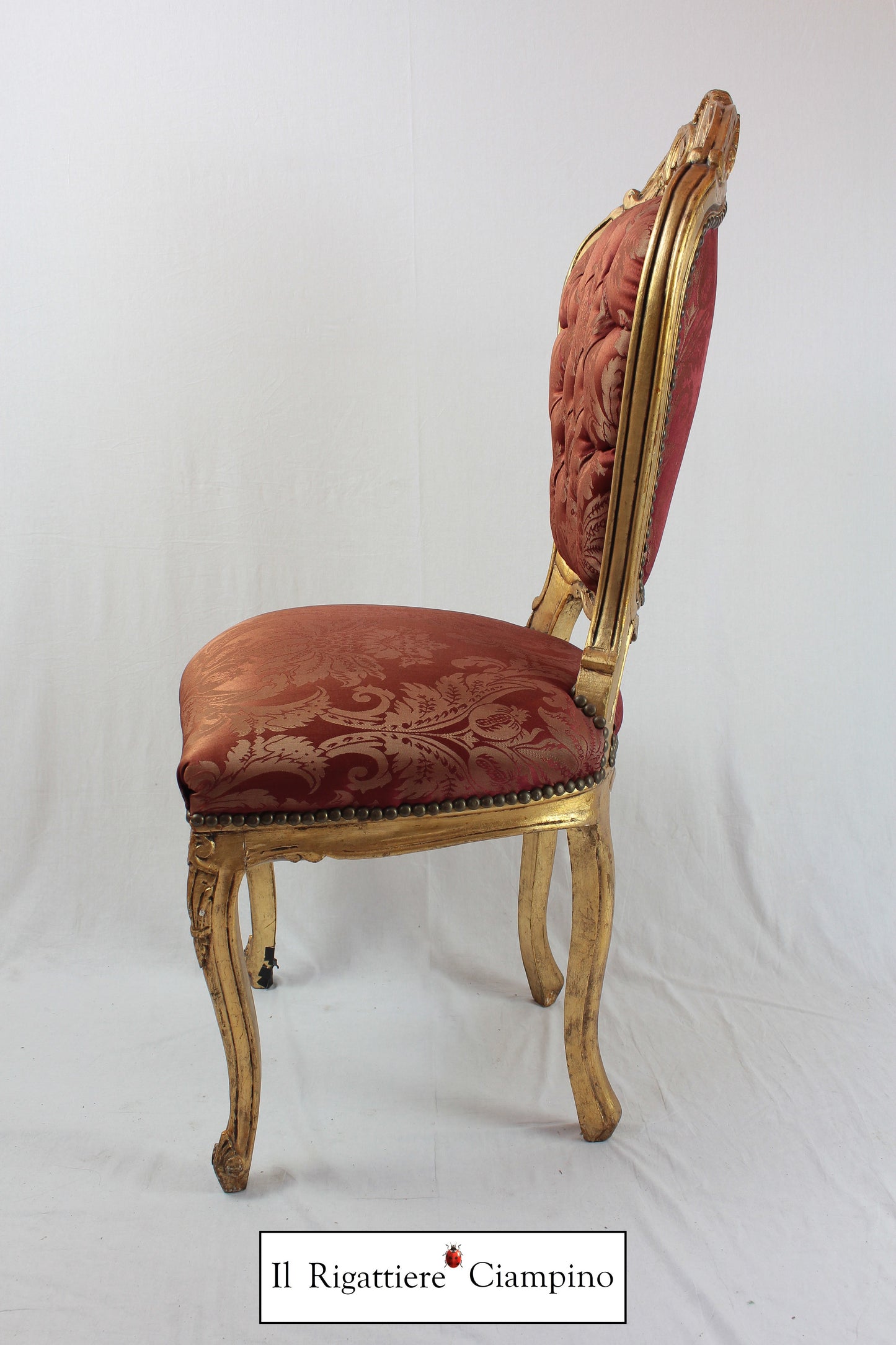 Sedia barocca damascata in foglia oro