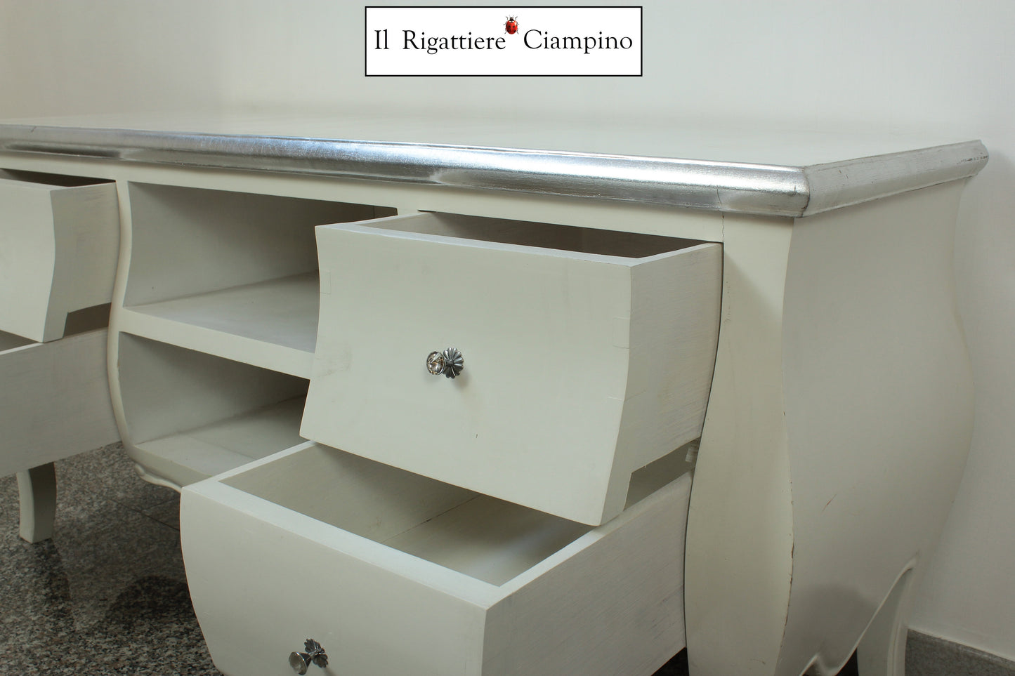 Mobile Porta-Tv argento e bianco in legno massello