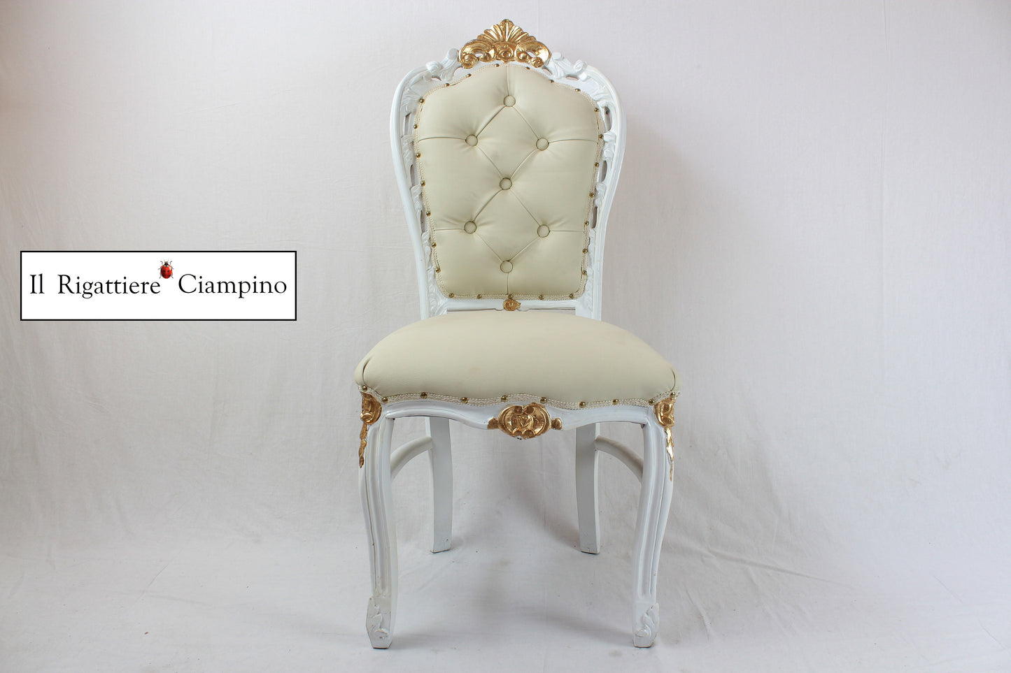 Sedia Natalia in stile barocco bianca con rifiniture oro