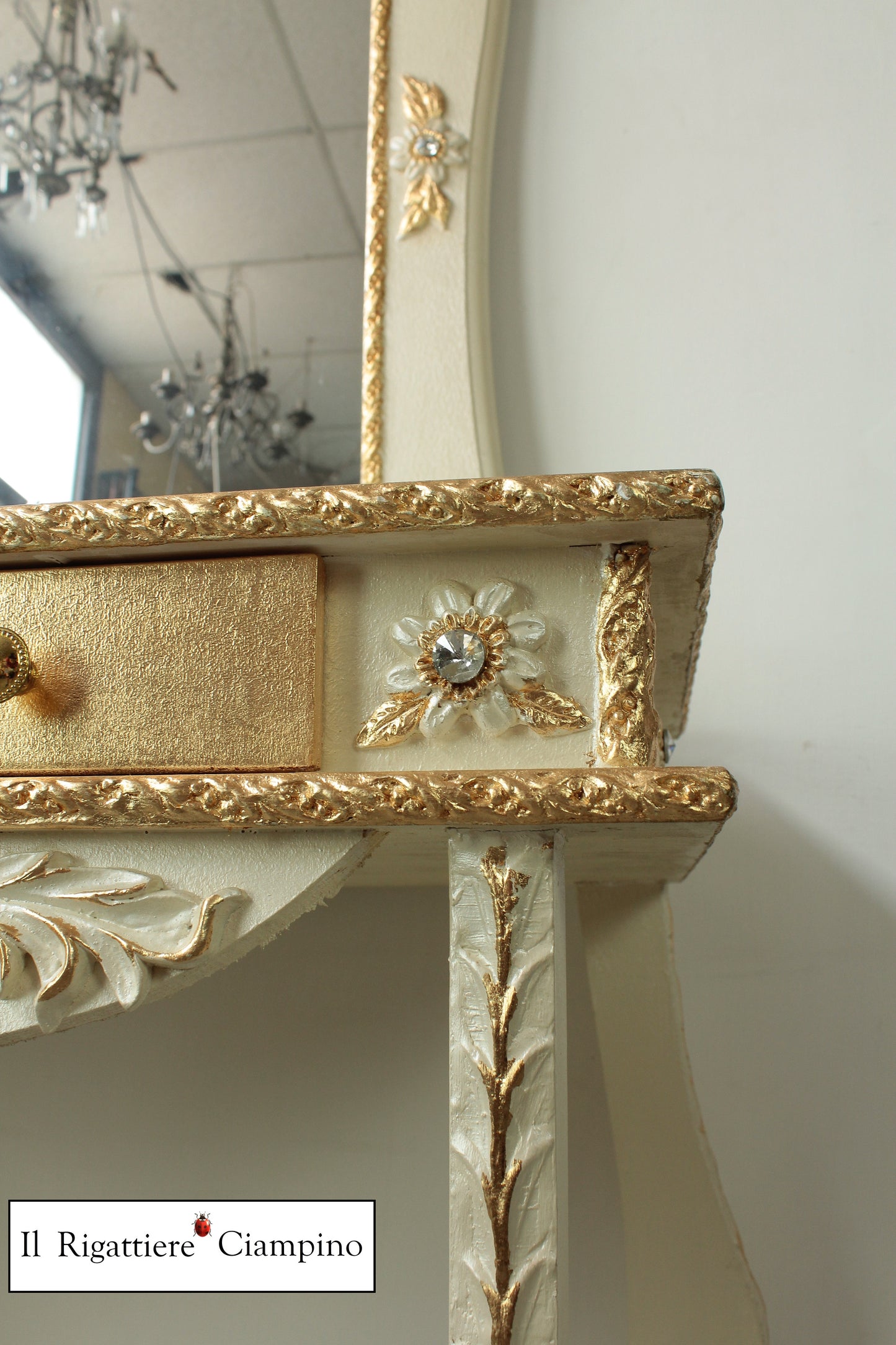 Consolle specchiera barocca avorio e oro con Swarovski
