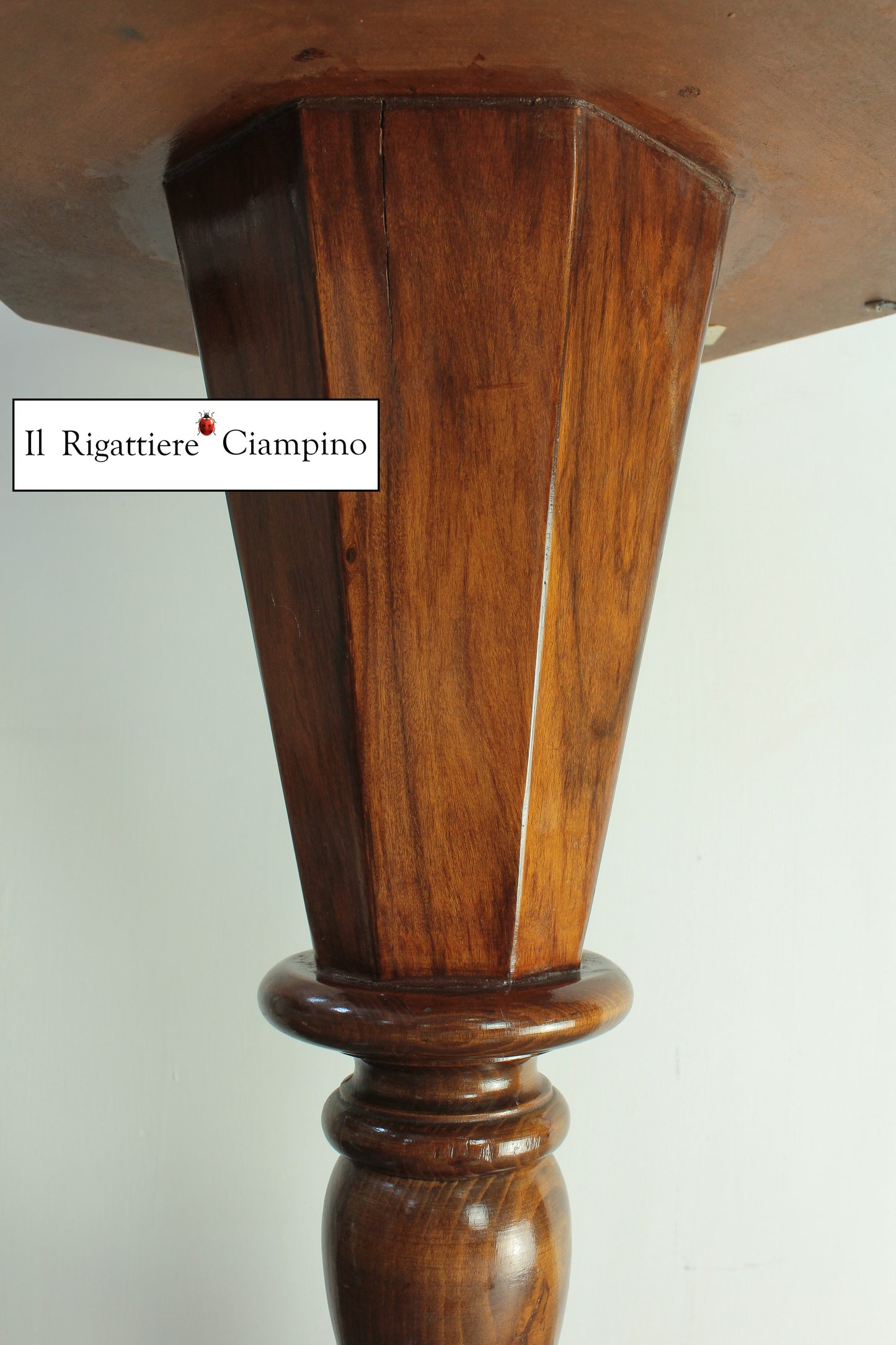 Tavolino porta-gioielli in legno massello