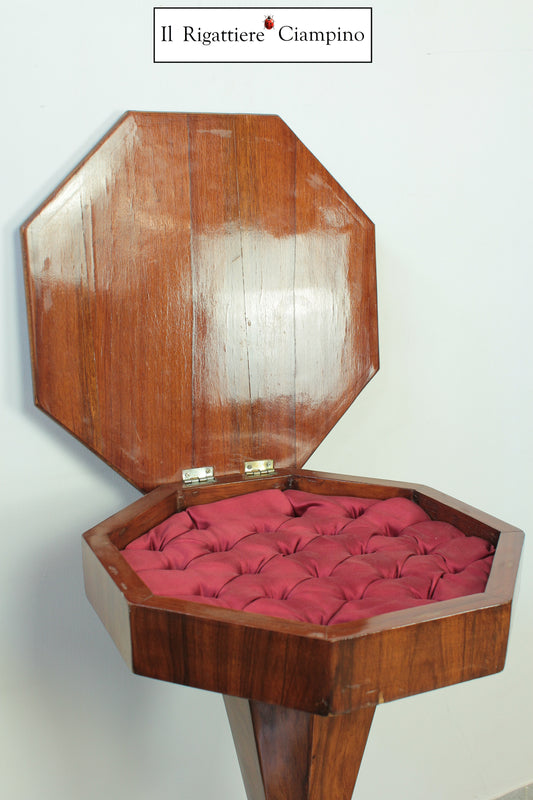 Tavolino porta-gioielli in legno massello