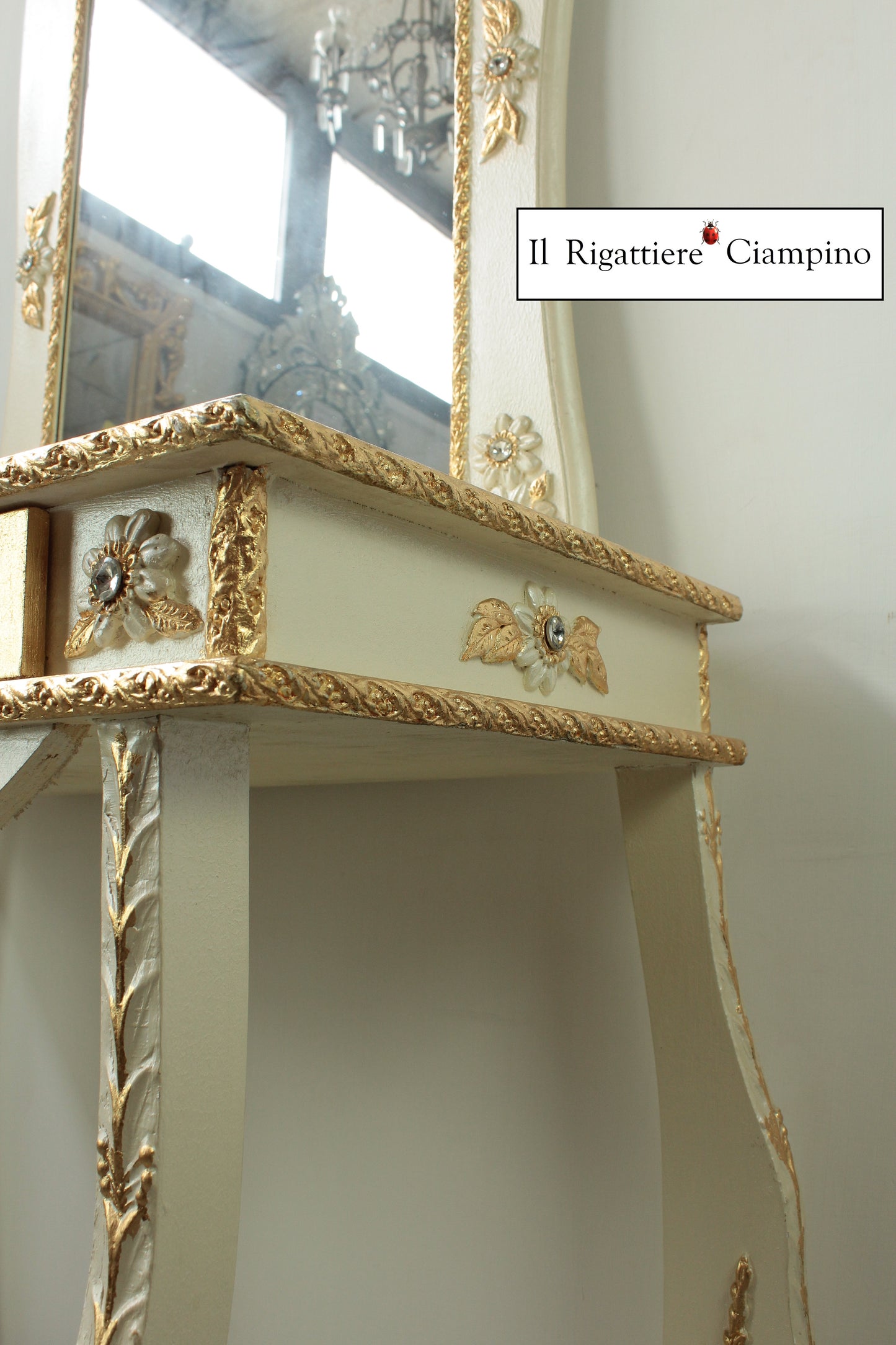 Consolle specchiera barocca avorio e oro con Swarovski