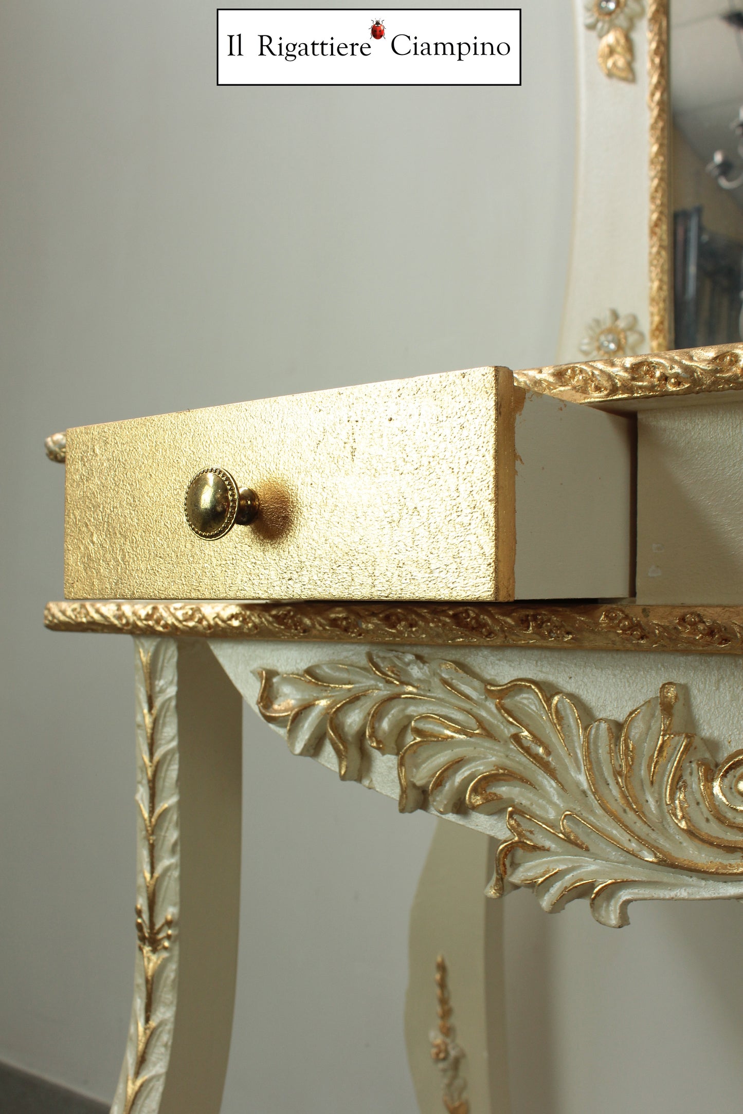 Consolle specchiera barocca avorio e oro con Swarovski