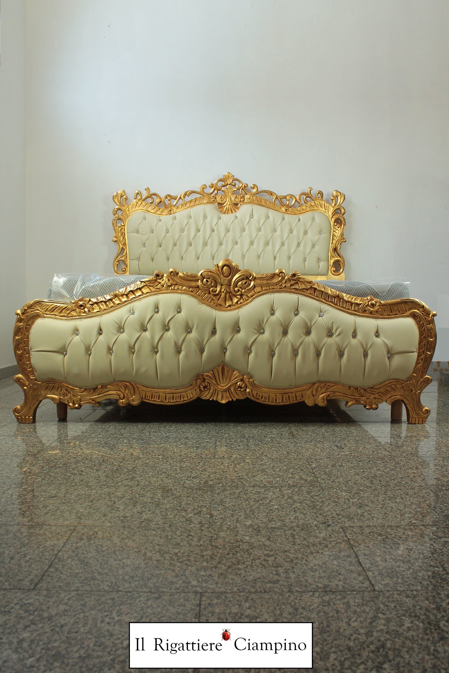 Letto matrimoniale in stile barocco modello Jessica