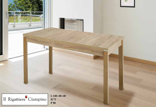 Tavolo da interno allungabile color legno chiaro
