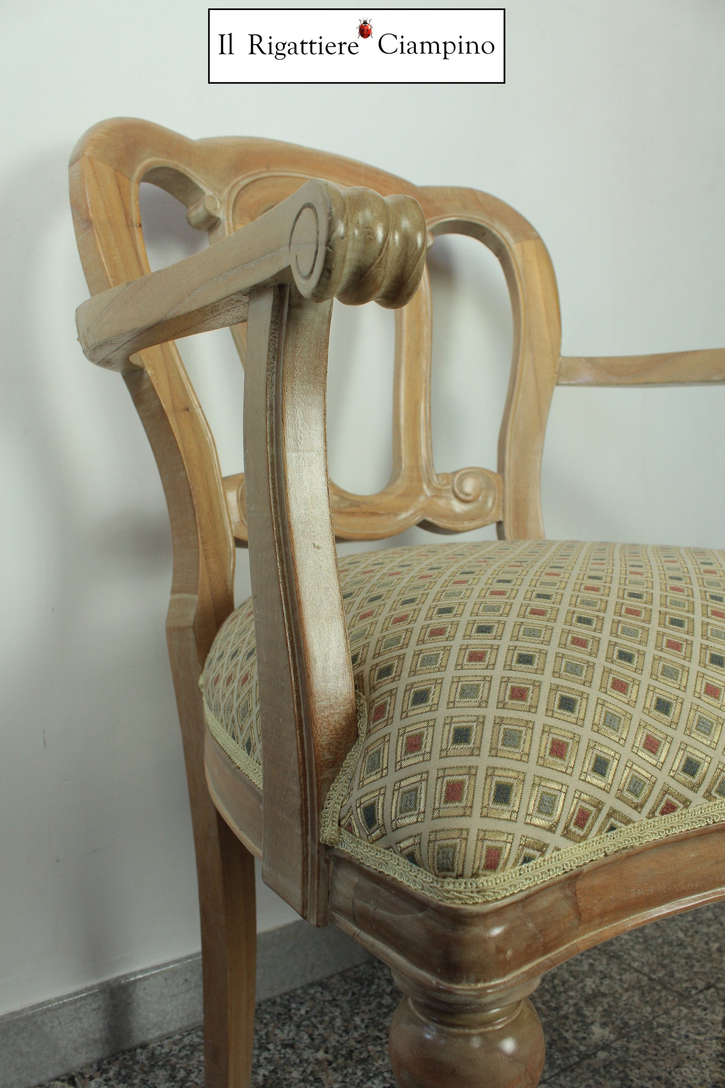 Sedia Trifoglio regale in legno di rovere