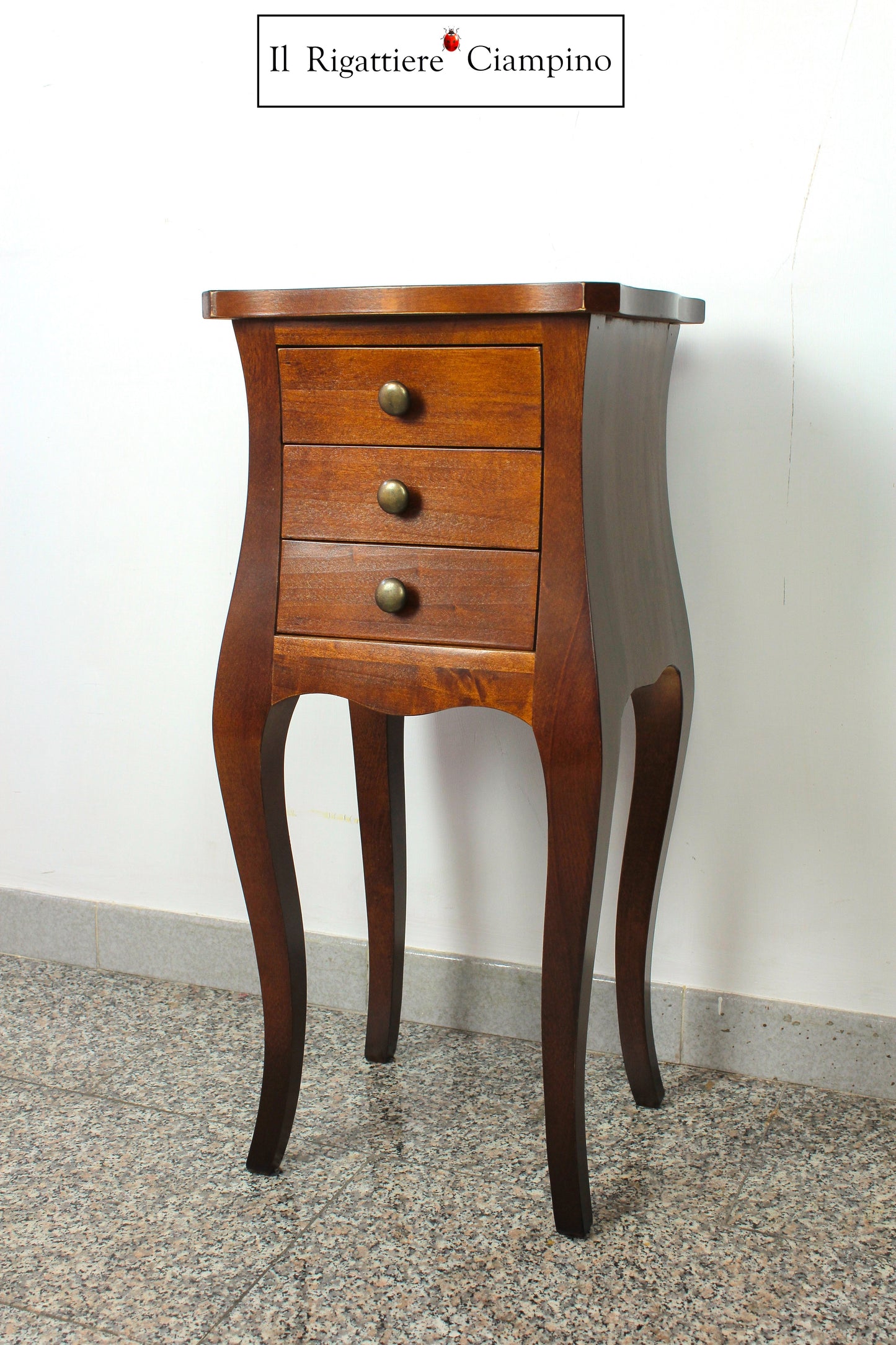 Comodino in legno colore noce medio 3 cassetti