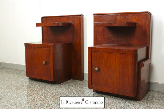 Coppia comodini con anta e piano superiore marroni