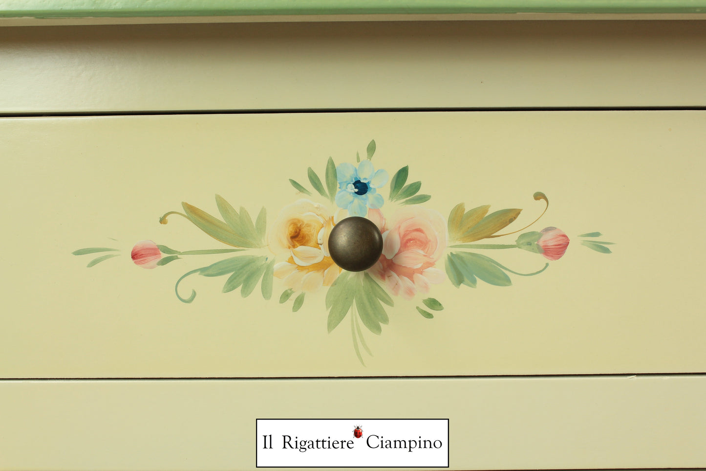 Coppia di comodini in stile Shabby Chic dipinti a mano
